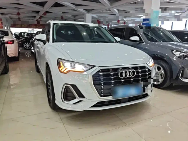 Audi Q3 — Фото автомобиля 3