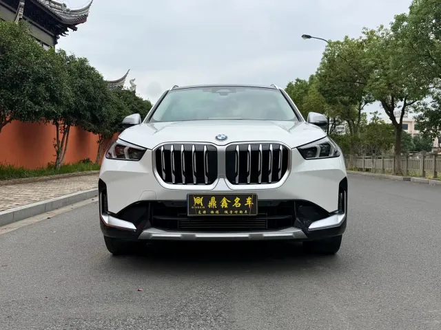 BMW X1 — Фото автомобиля 2