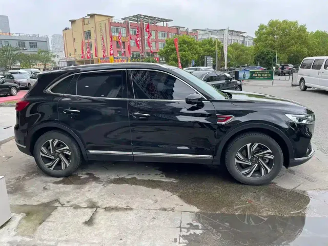 Hongqi HS5 — Фото автомобиля 4