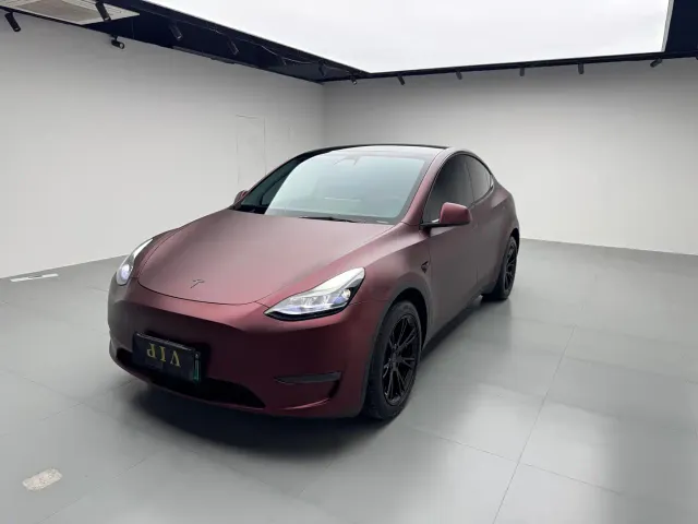 Фотография автомобиля — Tesla Model Y