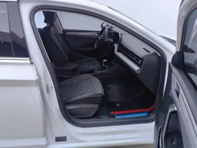 Volkswagen Sagitar — Фото автомобиля 8