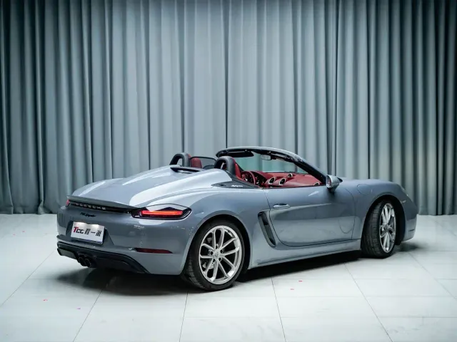 Porsche 718 — Фото автомобиля 8