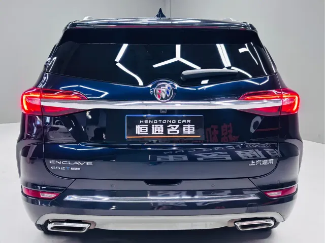 Buick Enclave — Фото автомобиля 4