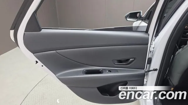 Hyundai Avante CN7 — Фото автомобиля 14