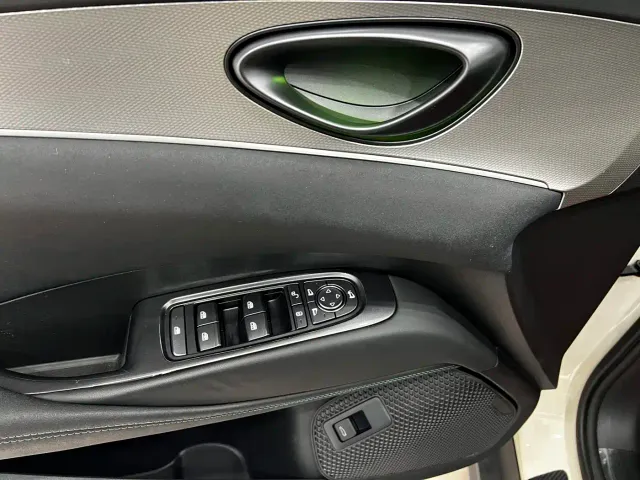 BYD Seal 06 — Фото автомобиля 13