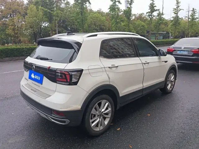 Volkswagen T-Cross — Фото автомобиля 3