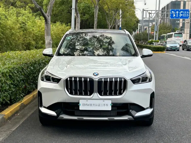BMW X1 — Фото автомобиля 2