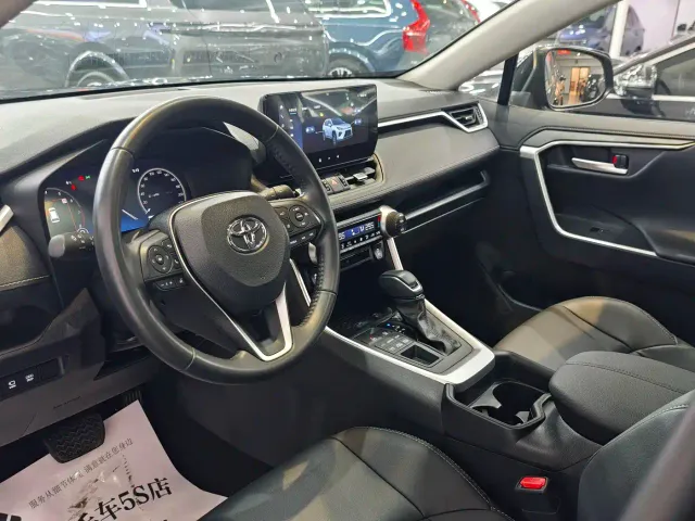 Toyota Wildlander — Фото автомобиля 5