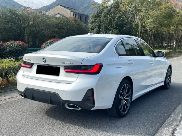 BMW 3 Series — Фото автомобиля 4