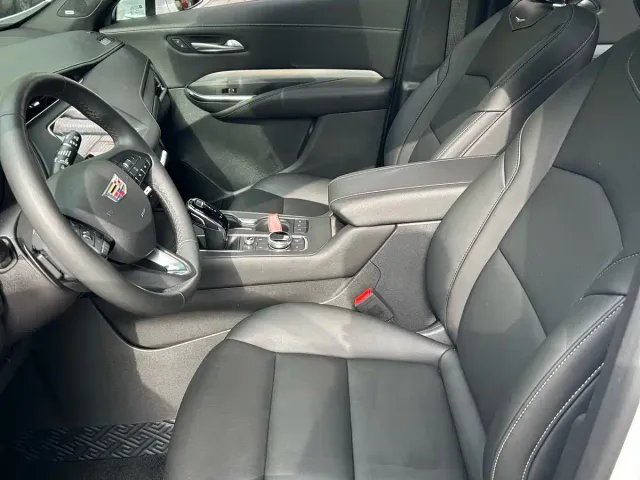 Cadillac XT4 — Фото автомобиля 4