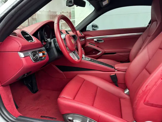 Porsche 718 — Фото автомобиля 12