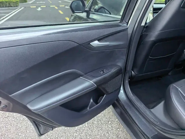 Changan Lamore — Фото автомобиля 9
