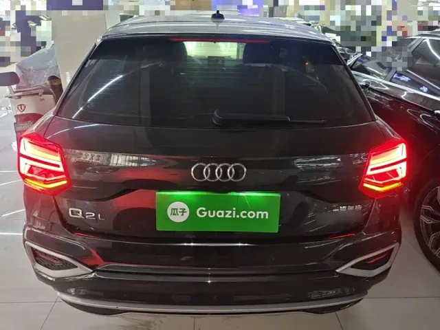 Audi Q2L — Фото автомобиля 5