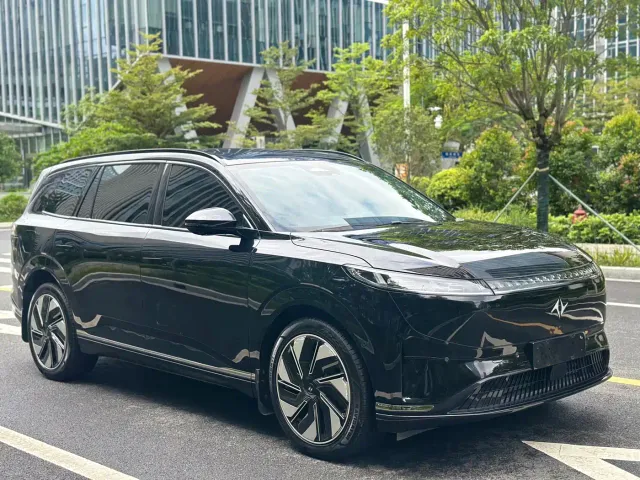 Фотография автомобиля — Dongfeng eπ 008