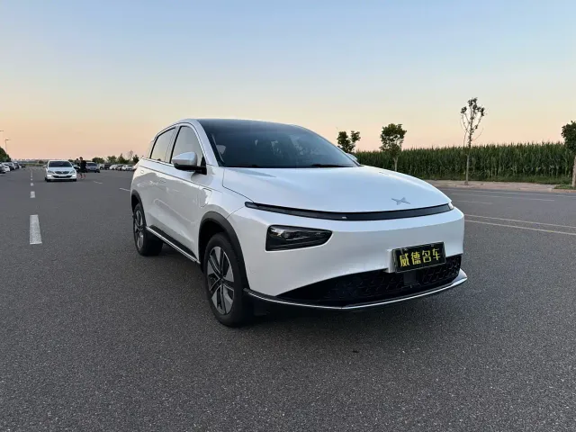 Xpeng G3 — Фото автомобиля 3