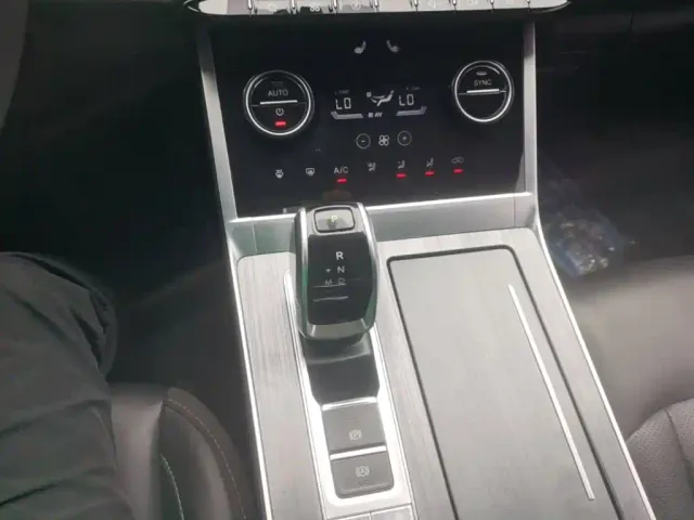 Chery Tiggo 8 — Фото автомобиля 13