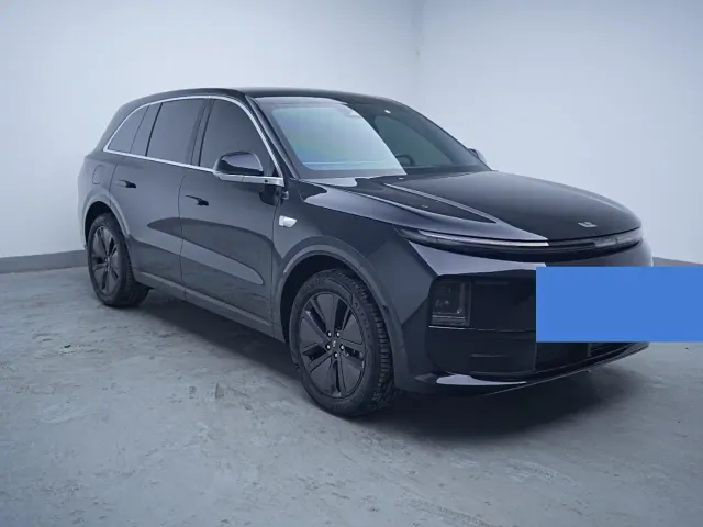 Li Auto L6 — Фото автомобиля 3