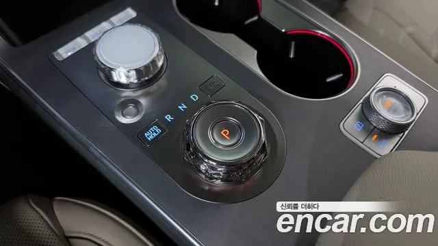 Genesis GV80 — Фото автомобиля 12