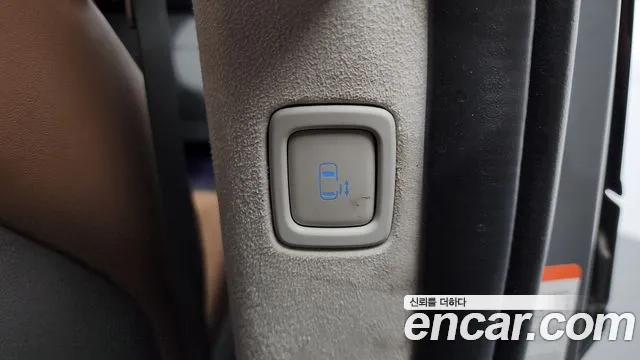 Hyundai Staria Staria 4WD Lounge 9 мест — Фото автомобиля 18