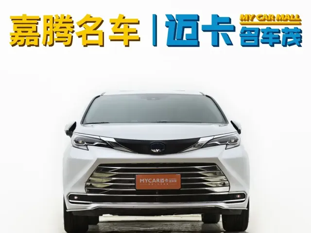 Toyota Sienna — Фото автомобиля 2