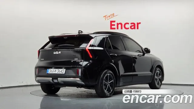 Kia Niro Signature — Фото автомобиля 2