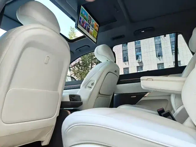 Dongfeng eπ 008 — Фото автомобиля 6