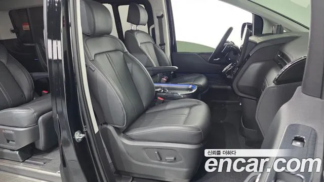 Hyundai Staria — Фото автомобиля 12