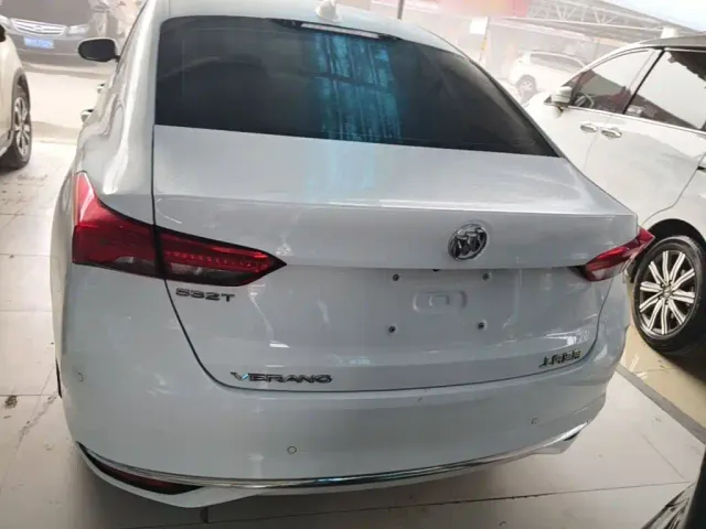 Buick Verano — Фото автомобиля 5