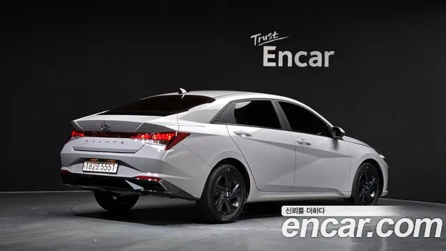 Hyundai Avante CN7 — Фото автомобиля 2