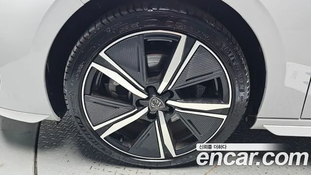 Peugeot 308 — Фото автомобиля 4