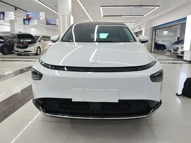 Xpeng G3 — Фото автомобиля 2