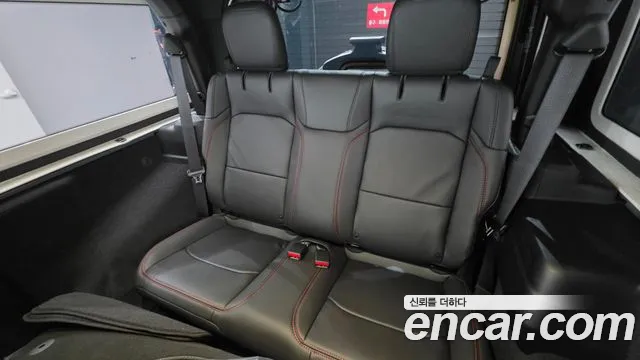 Jeep Wrangler JL — Фото автомобиля 17