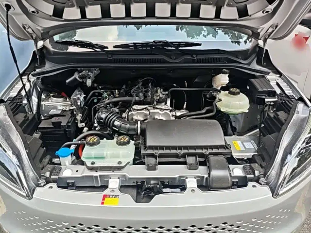 Wuling Hongguang — Фото автомобиля 19