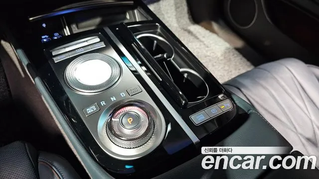 Genesis G80 Бензин 2.5 турбо AWD — Фото автомобиля 9