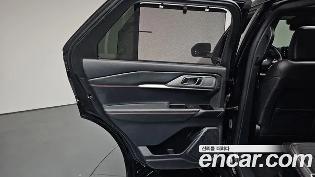 Ford Explorer 6th Gen — Фото автомобиля 14