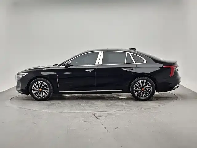 Hongqi H5 — Фото автомобиля 3