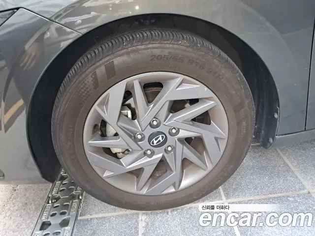 Hyundai Avante — Фото автомобиля 5