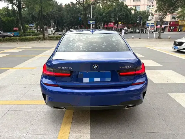 BMW 3 Series — Фото автомобиля 3