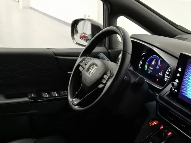 Honda Elysion — Фото автомобиля 22