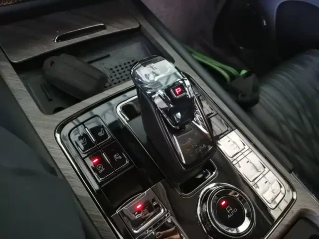 Tank Tank 500 2022 3.0T Sport Edition Zaojing 5-Seater — Фото автомобиля 13