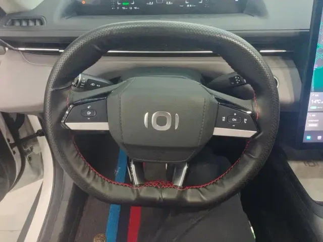 Changan Qiyuan A05 — Фото автомобиля 15
