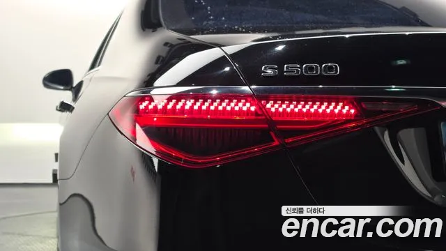 Mercedes-Benz S-Class — Фото автомобиля 8