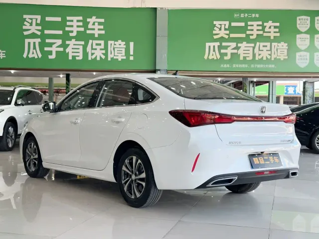 Changan Eado — Фото автомобиля 6