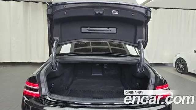 Genesis G80 Бензин 2.5 турбо AWD — Фото автомобиля 20
