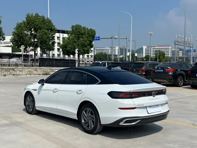 Volkswagen Lamando — Фото автомобиля 19