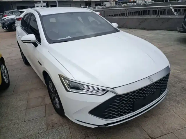 BYD Qin PLUS — Фото автомобиля 3