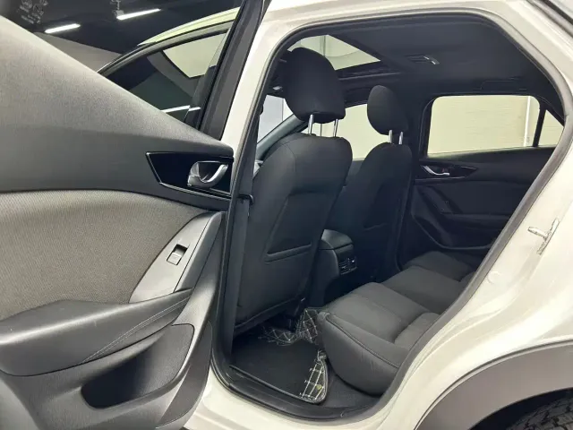 Mazda CX-4 — Фото автомобиля 19