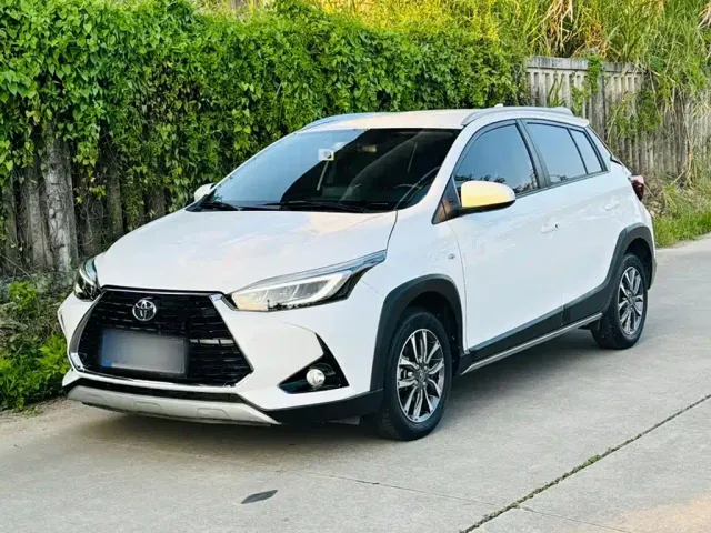 Фотография автомобиля — Toyota YARiS L Zhi Xuan