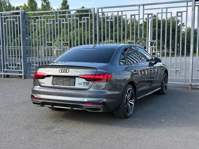 Audi A4L — Фото автомобиля 9