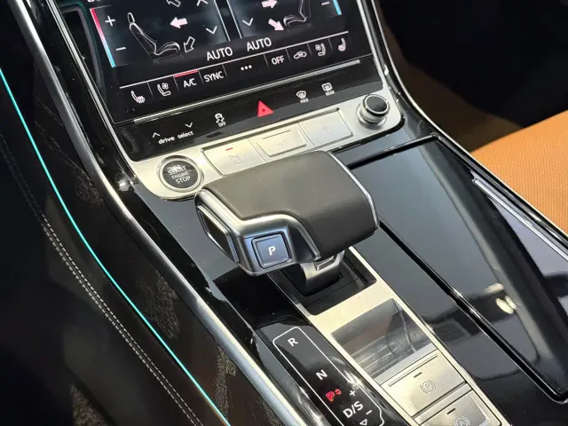 Audi A8 — Фото автомобиля 9